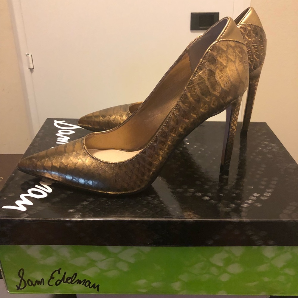 PRELOVED Sam Edelman Dea Gold Snakeskin pumps